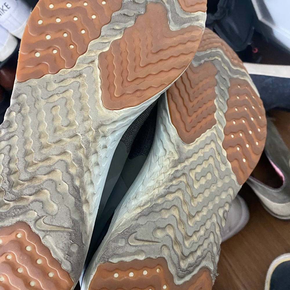 Nike React Run Shoe Size 12 - image 2